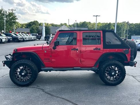 Used 2018 Jeep Wrangler Unlimited Sport S AWD/4WD image 7