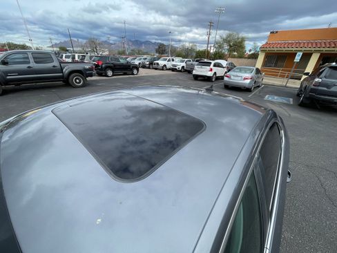 Used 2013 Volkswagen Passat TDI SEL Premium image 10