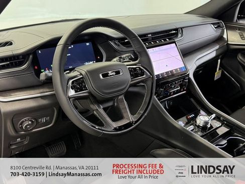 New 2025 Jeep Grand Cherokee Overland w/ Adv Protech Group III AWD/4WD image 21
