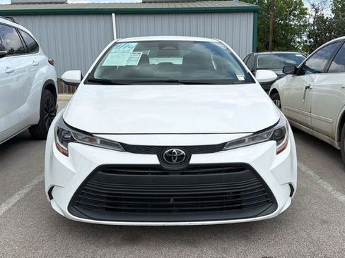 Certified 2024 Toyota Corolla LE image 2