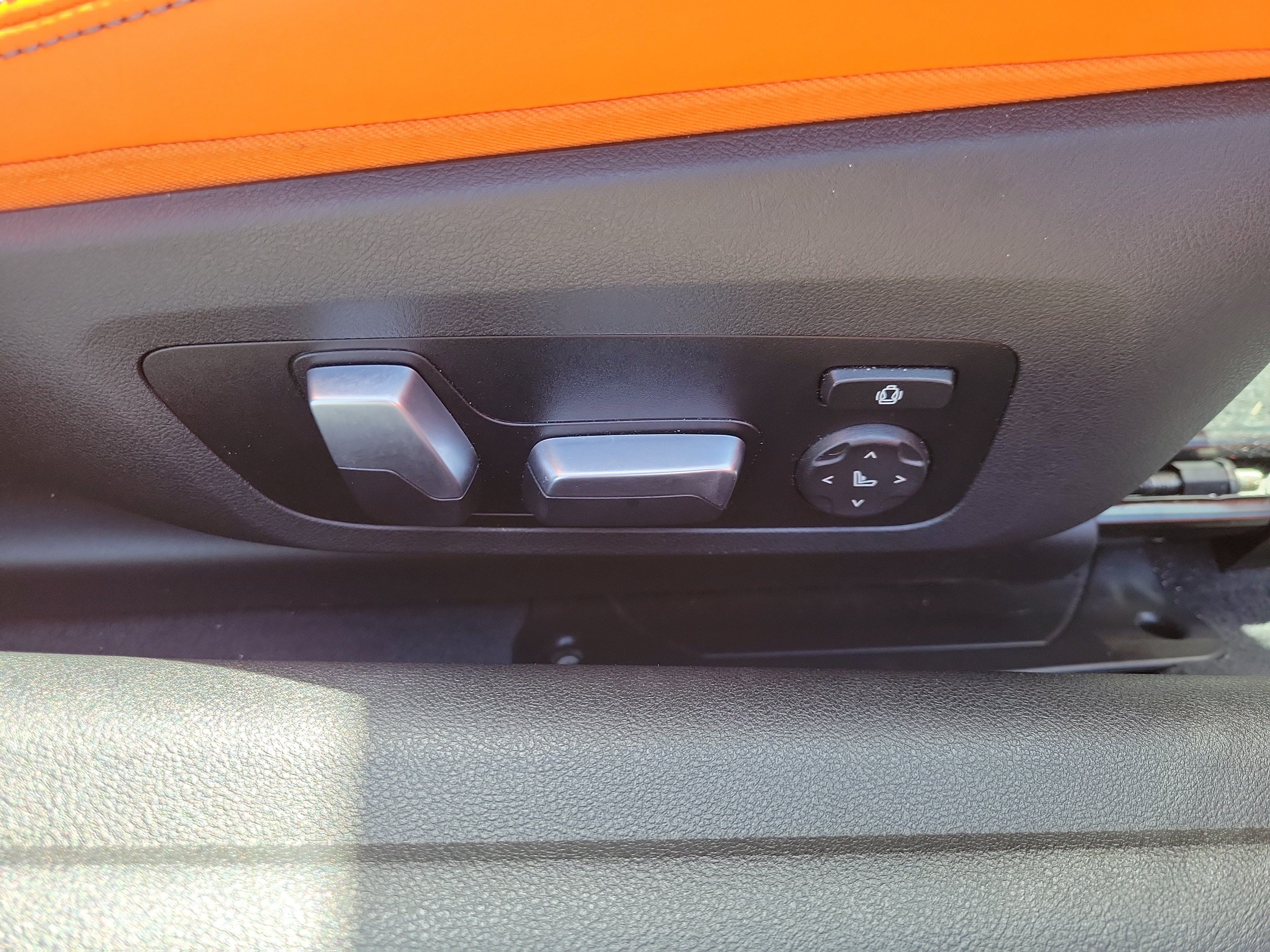 Used 2023 BMW M4 xDrive Competition AWD/4WD image 9
