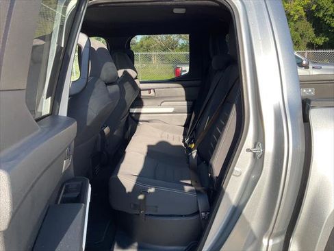 Used 2024 Toyota Tacoma TRD Off-Road AWD/4WD image 18