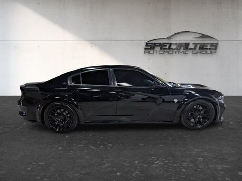 Used 2020 Dodge Charger SRT Hellcat w/ Navigation & Travel Group RWD image 11