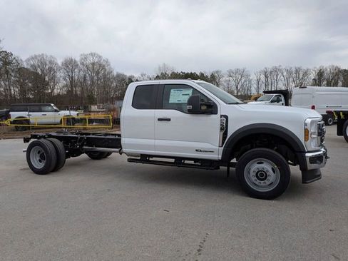 New 2026 Ford F550 4x4 Supercab Super Duty image 2