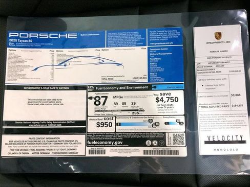 Used 2025 Porsche Taycan 4S AWD/4WD image 25