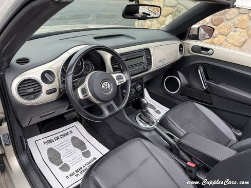 Used 2015 Volkswagen Beetle 1.8T FWD image 6