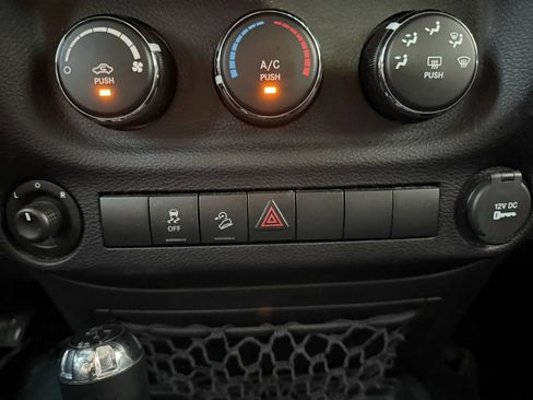 Used 2016 Jeep Wrangler Unlimited Sport w/ Quick Order Package 24S AWD/4WD image 20