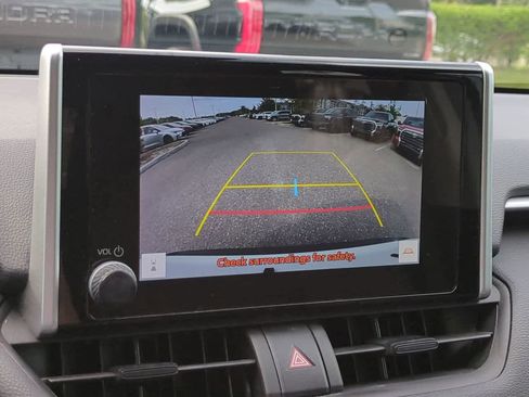 Certified 2024 Toyota RAV4 LE AWD/4WD image 19