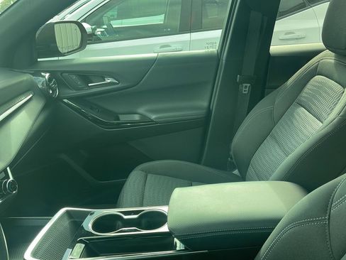 Used 2025 Chevrolet Equinox LT image 7