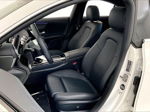 Used 2025 Mercedes-Benz CLA 250 image 31