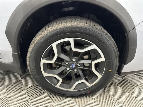 Used 2016 Subaru Crosstrek 2.0i Limited image 12