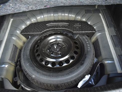 Used 2023 Chevrolet Malibu LT image 34