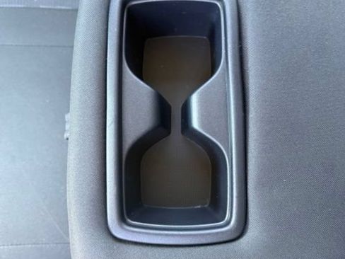 Used 2025 Toyota RAV4 XLE AWD/4WD image 38