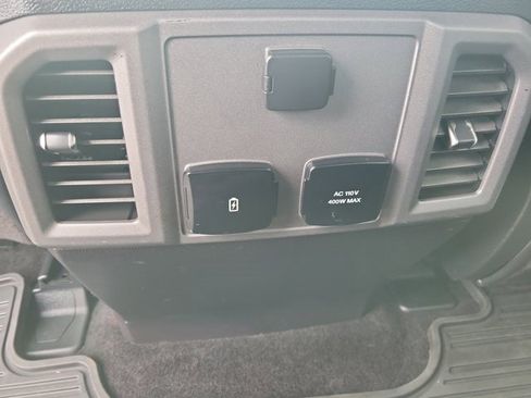 Certified 2017 Ford F150 Raptor w/ Equipment Group 802A Luxury image 17