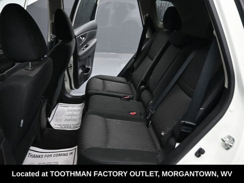 Used 2020 Nissan Rogue SV w/ Premium Package image 10