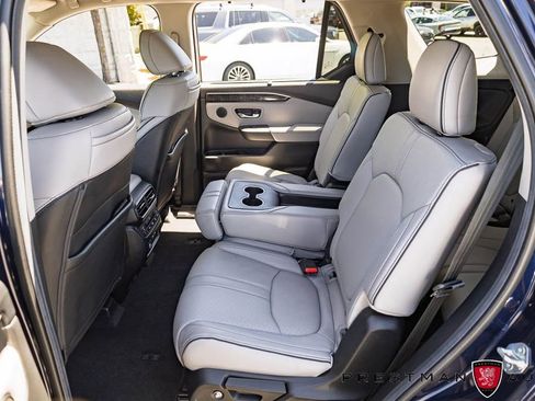Used 2025 Honda Pilot Elite image 41