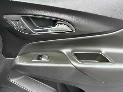 Used 2024 Chevrolet Equinox LT AWD/4WD image 19