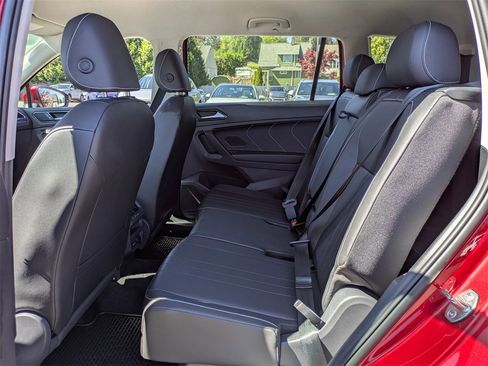 Certified 2023 Volkswagen Tiguan SE image 26