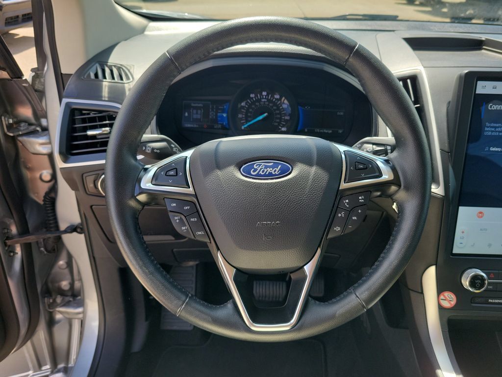 Used 2024 Ford Edge SEL AWD/4WD image 20