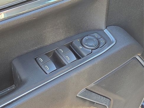 Used 2023 Chevrolet Silverado 1500 LT image 20