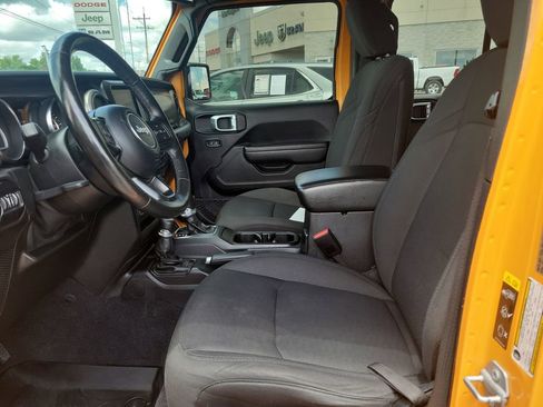 Used 2021 Jeep Wrangler Unlimited Sport AWD/4WD image 14