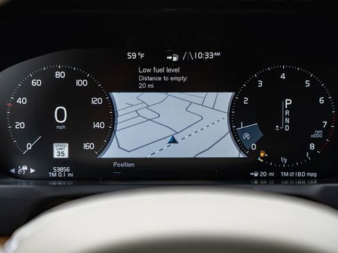 Used 2022 Volvo XC90 T6 Momentum w/ Climate Package AWD/4WD image 16