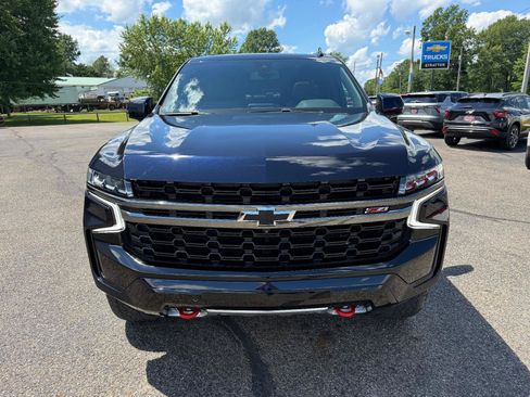 Certified 2022 Chevrolet Tahoe Z71 w/ Luxury Package AWD/4WD image 2