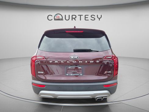 Used 2021 Kia Telluride S AWD/4WD image 4
