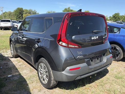 Certified 2022 Kia Soul LX FWD image 7