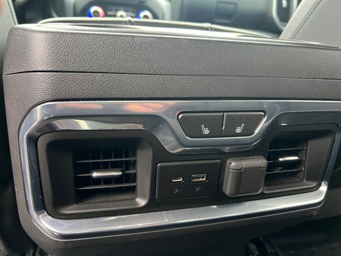 Used 2020 GMC Sierra 1500 SLT image 30