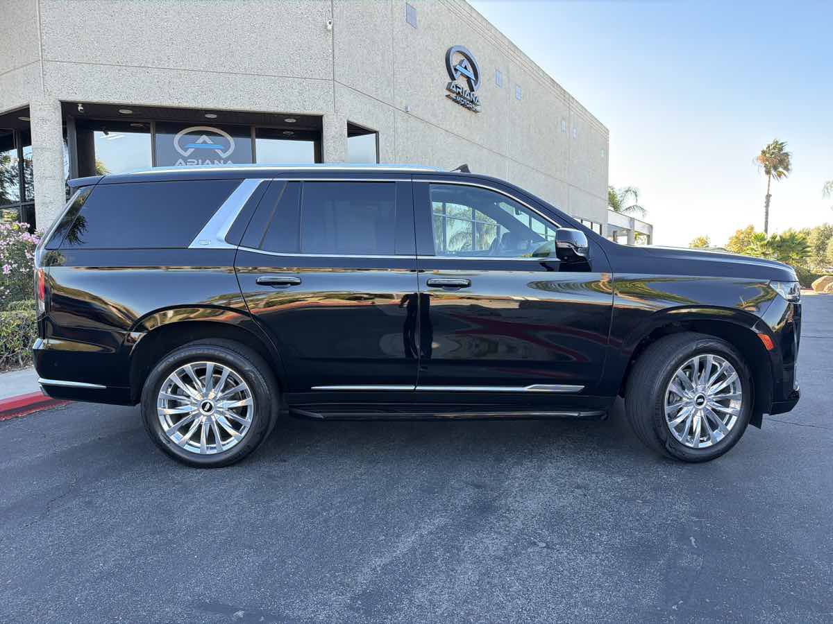 Used 2021 Cadillac Escalade Premium Luxury RWD image 9