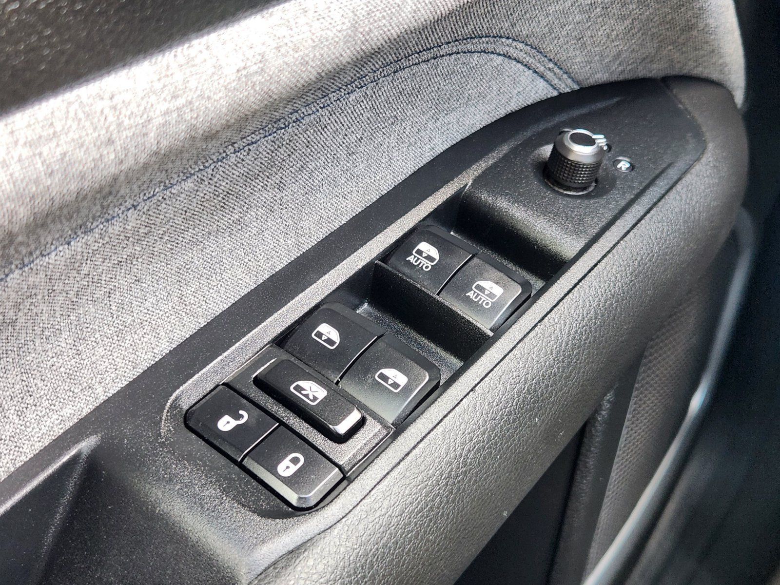 Used 2024 Jeep Compass Sport AWD/4WD image 32