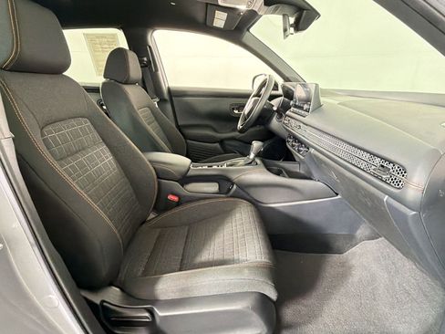 Used 2024 Honda HR-V Sport image 29