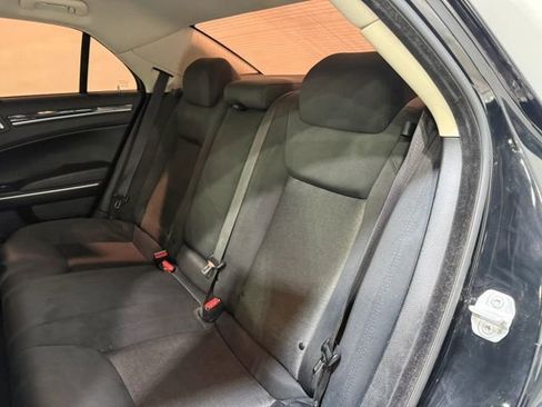 Used 2023 Chrysler 300 Touring w/ Sport Appearance Package RWD image 22