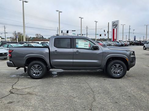 New 2026 Nissan Frontier SV w/ All-Weather Content Package AWD/4WD image 11