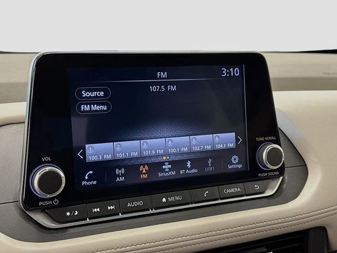 Used 2023 Nissan Rogue SV image 21