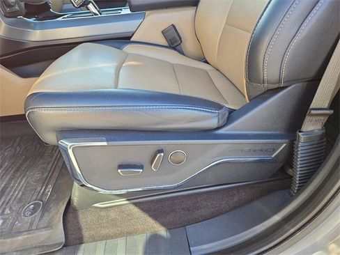 Used 2022 Ford F150 Lariat w/ Equipment Group 502A High image 28