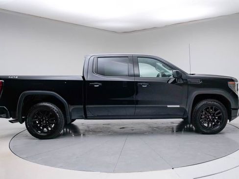 Used 2024 GMC Sierra 1500 Elevation image 9