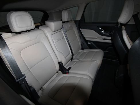 Used 2025 Lincoln Corsair AWD w/ Equipment Group 101A image 23