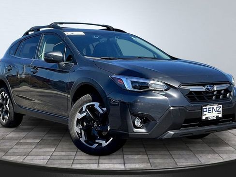 Used 2021 Subaru Crosstrek 2.5i Limited w/ Moonroof Package 2 AWD/4WD image 3