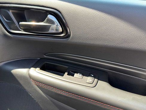 Used 2025 Dodge Durango GT RWD image 31