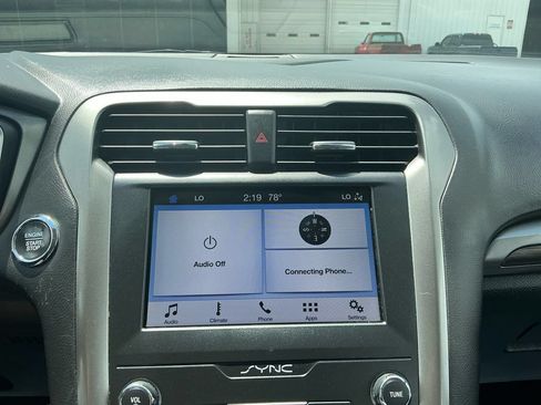 Used 2019 Ford Fusion SEL FWD image 26