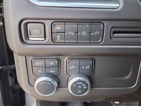 Used 2021 GMC Yukon SLT w/ Rear Media and Nav Package image 15