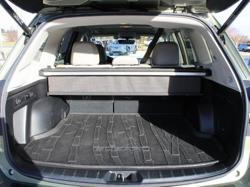 Used 2019 Subaru Forester Limited image 11