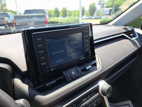 Used 2020 Toyota RAV4 XLE Premium AWD/4WD image 16
