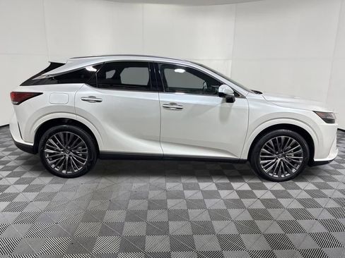 Used 2025 Lexus RX 450h AWD w/ Convenience Package image 8