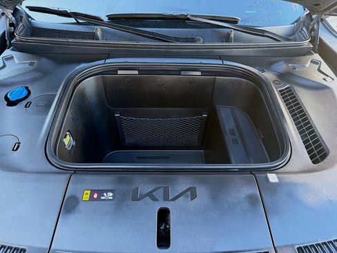 Used 2026 Kia EV9 Light image 36