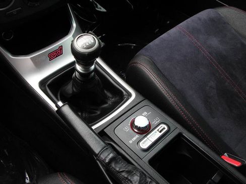 Used 2010 Subaru Impreza WRX STI image 31