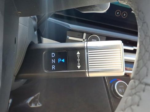 Used 2025 Hyundai Santa Fe SEL image 22