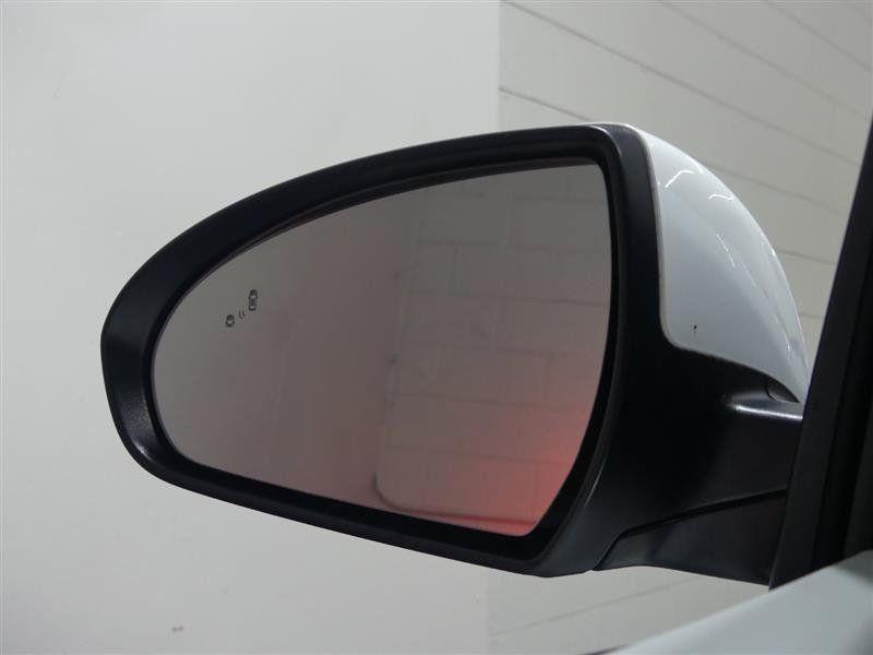 Used 2020 Hyundai Ioniq Limited FWD image 14